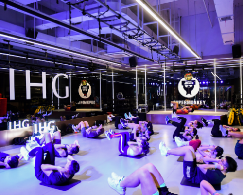 酒店的“健身革命”：IHG优悦会与超级猩猩跨界合作